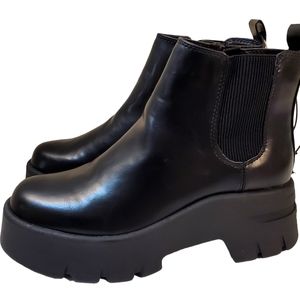 NWT Sam & Liby 8 Black Chunky Heel Ankle Boots Zipper Rubber Sole New With B…